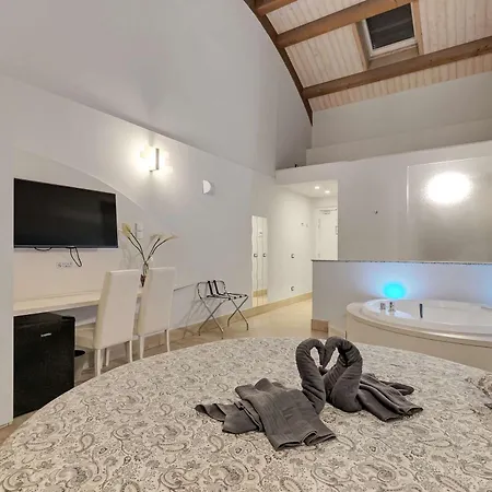 A Tema Affittacamere 4*